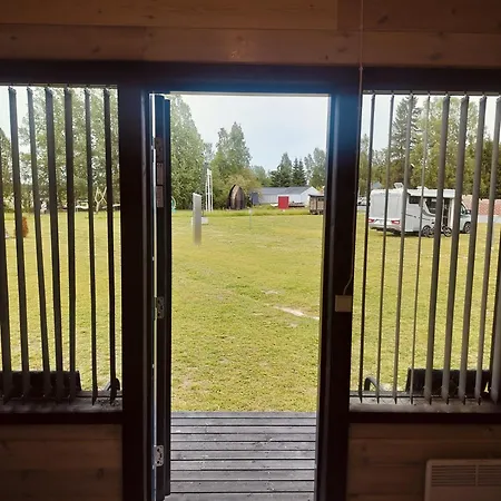 Moekkimajoitus Elaemyspuistosssa Διαμέρισμα